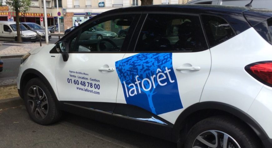 Film vitrage - voiture-laforet-site-internet